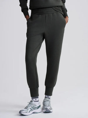 The Slim Cuff Pant 25"